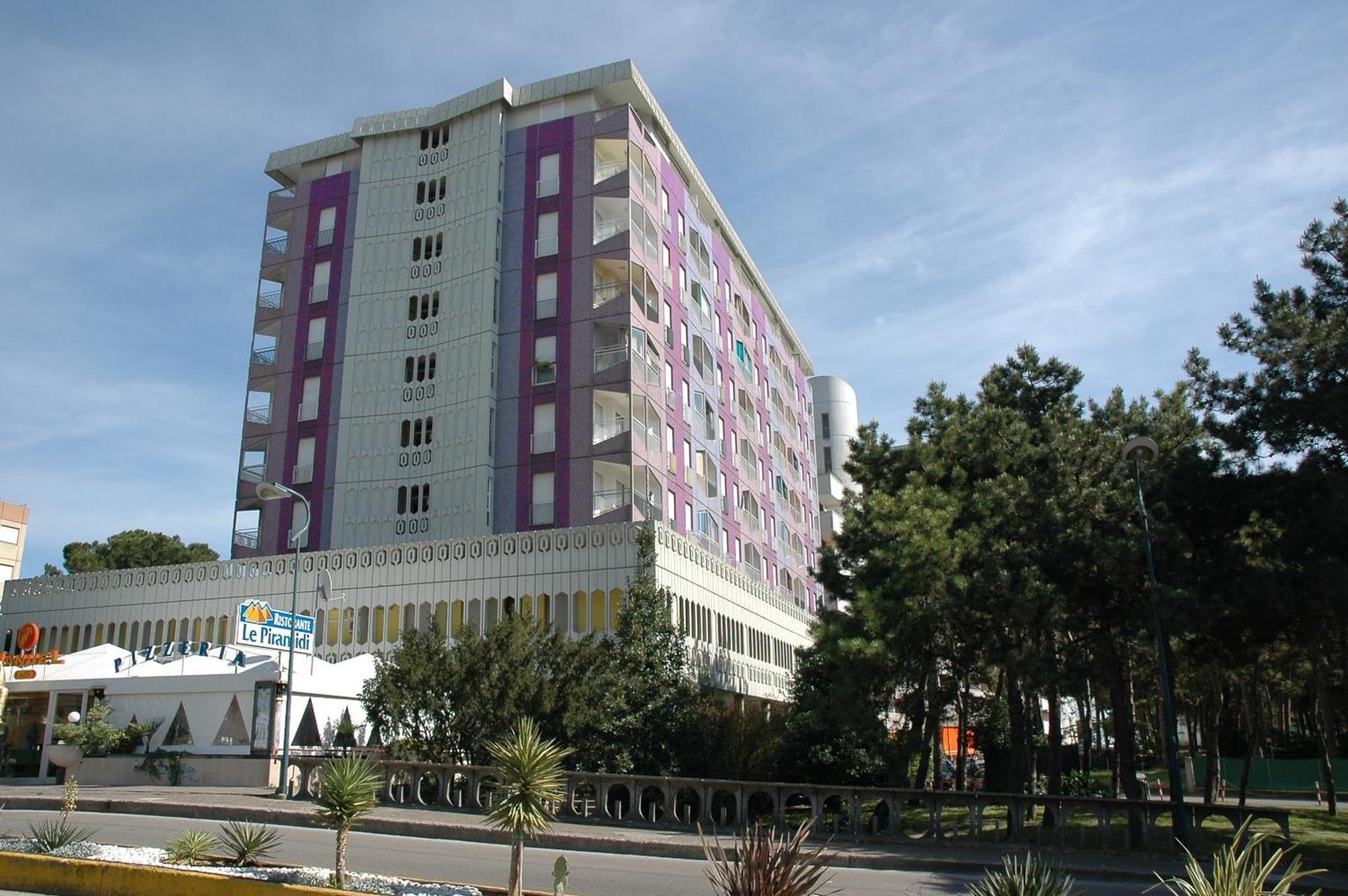 Residence Millefiori Lignano Sabbiadoro Ngoại thất bức ảnh